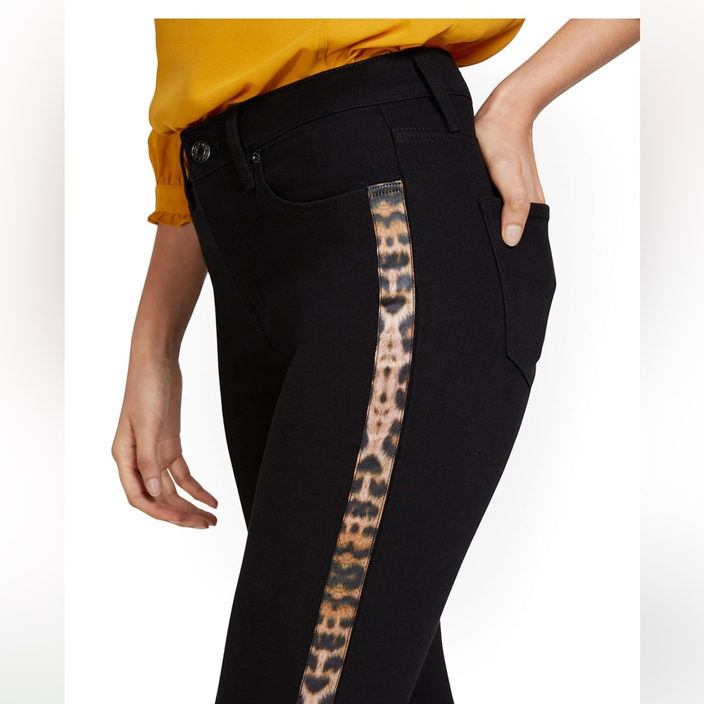 New York & Company Skinny Leg Jeans